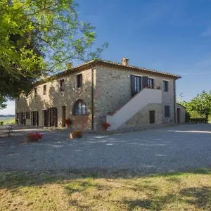  Alloggio per agriturismo Tenuta La Casetta Italia