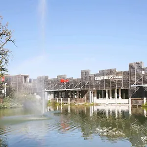 Ibis Bourg Jasseron/teyssonge Hotel
