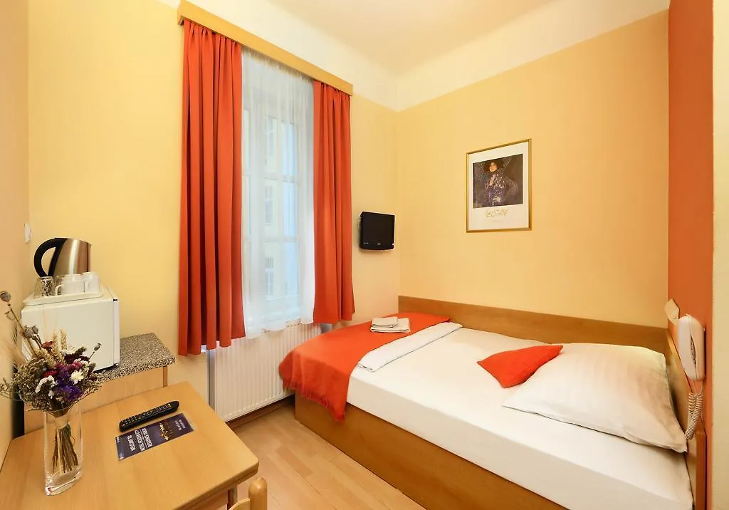 Hotel Golden City Garni Prague 3*,  Czech Republic